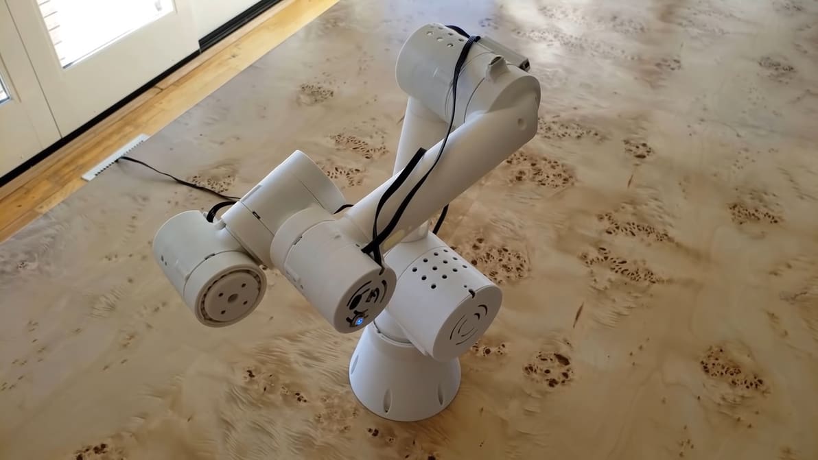 Featured image of [Project] Six-Axis Robot Arm