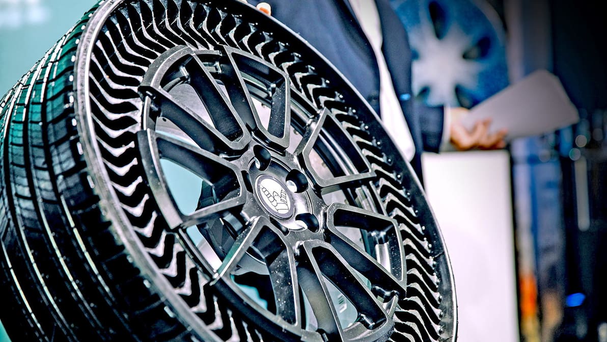 Featured image of Michelin and GM Unveil 3D Printed Puncture Proof Tire Prototype Called Uptis