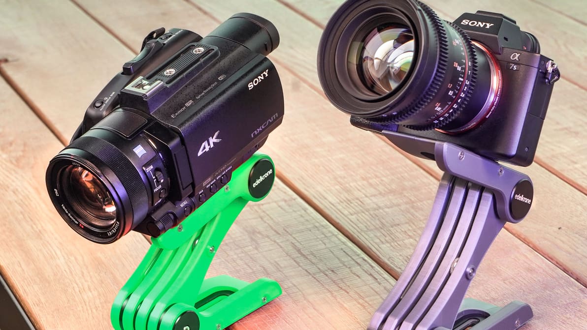Featured image of The PocketSHOT 3D Is a Print-It-Yourself Flexible Monopod