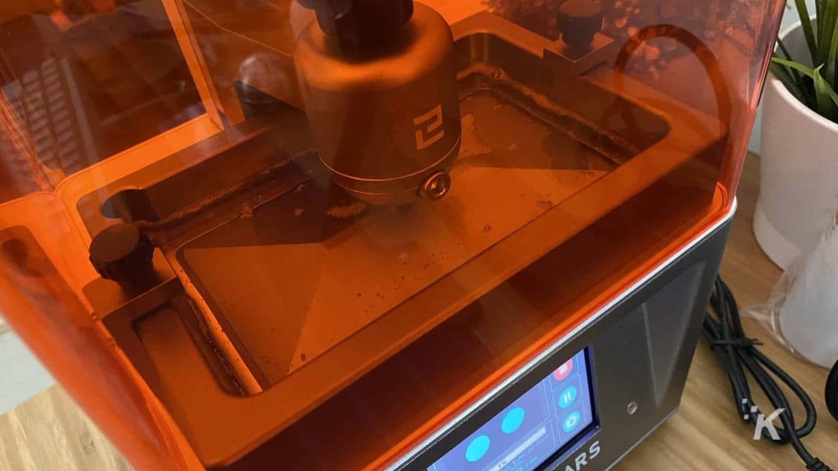 Featured image of Elegoo Mars Resin Tank: Which Vat to Buy?