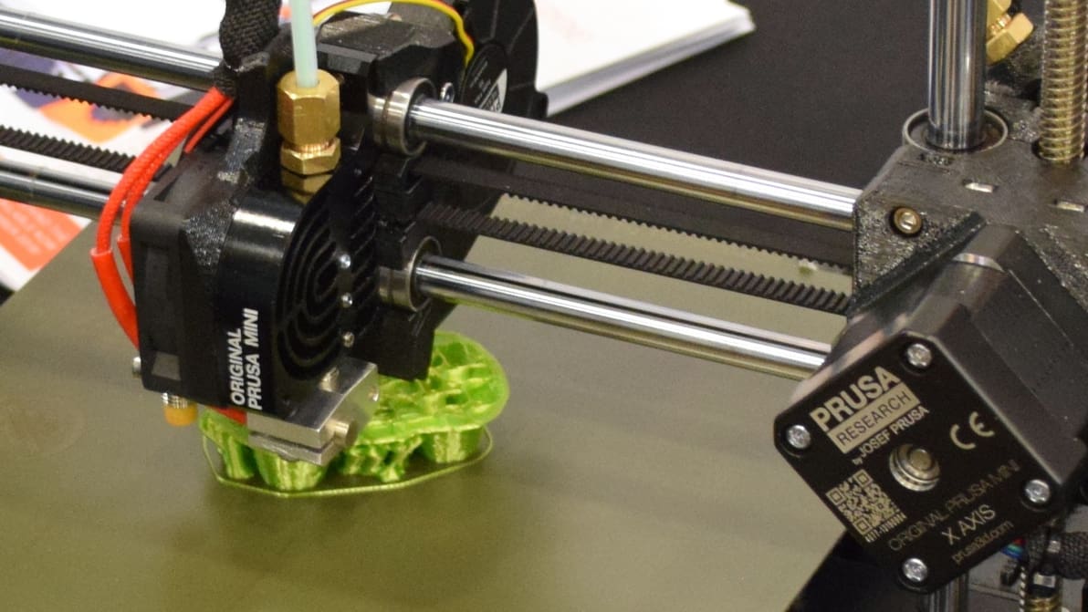 Featured image of Prusa Mini Extruder: All You Need to Know