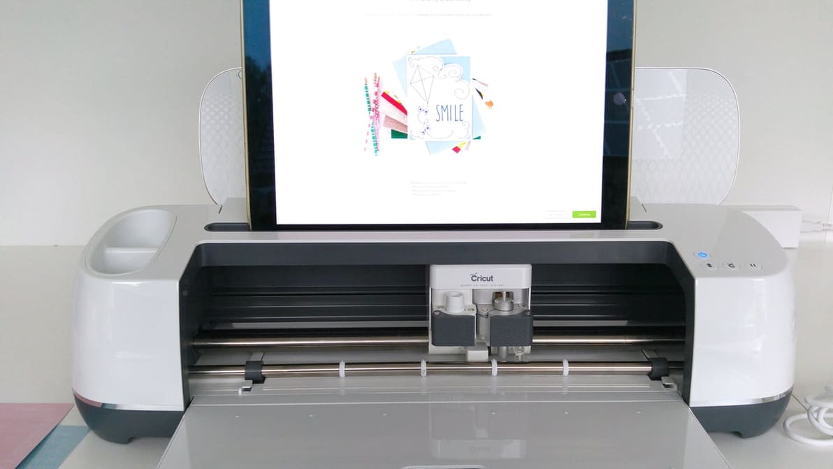 Featured image of Cricut Maker Projects: 10 Ideas to Craft with Your Machine