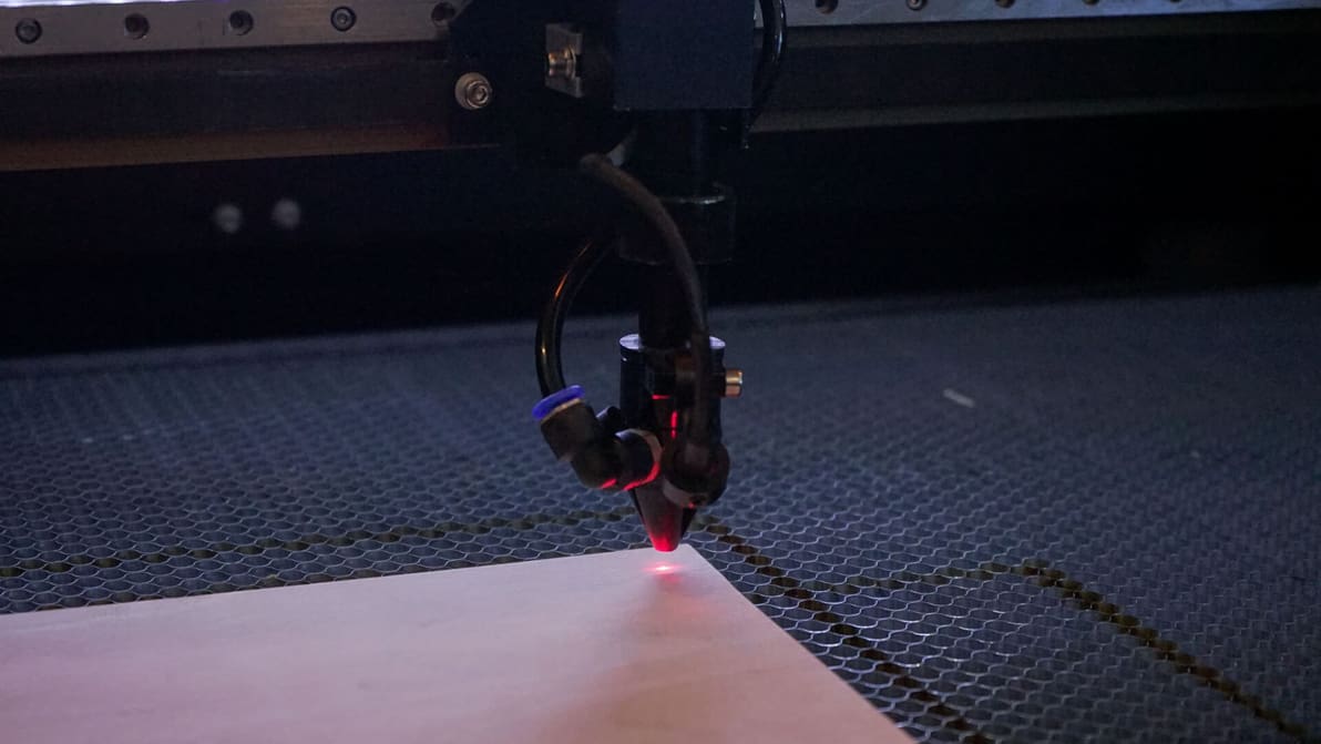 Featured image of OMTech Now Offers 5 Laser Engraver Machines for Under $5000 (Ad)