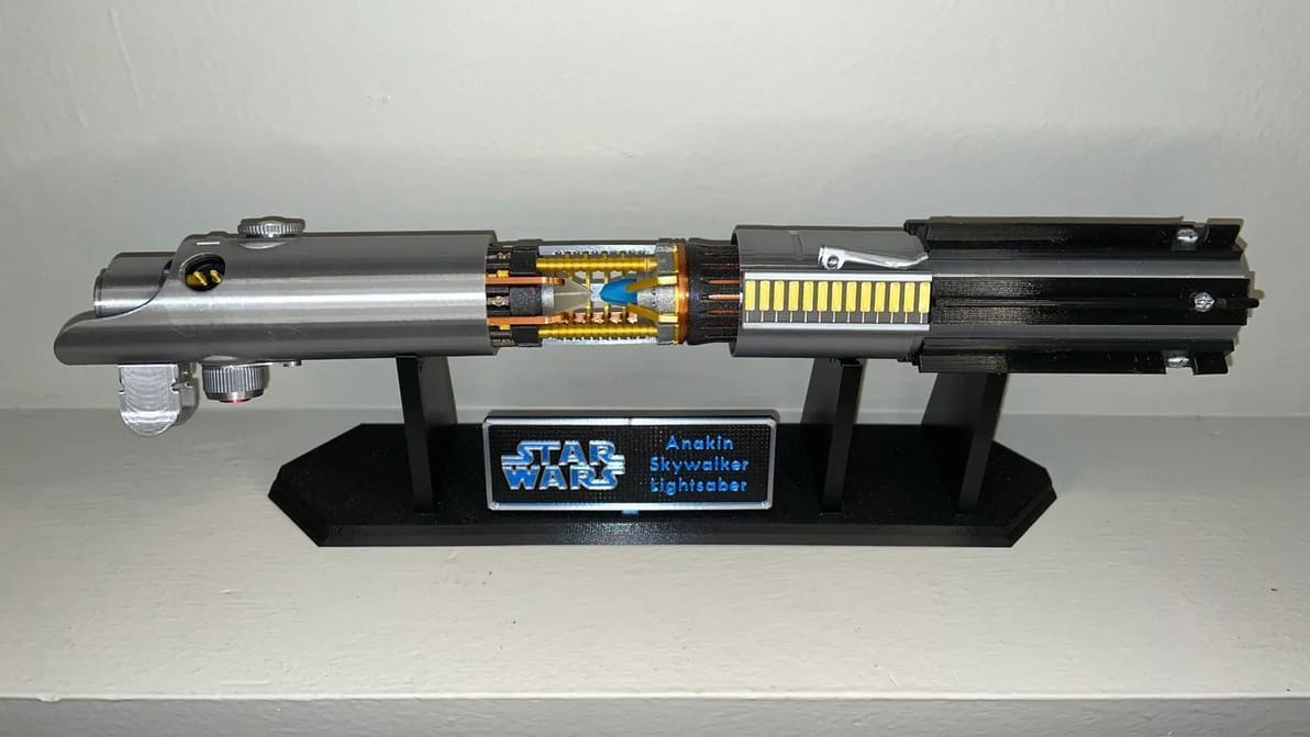 Featured image of 3D Printed Lightsaber: The Best Balance-Bringing Models