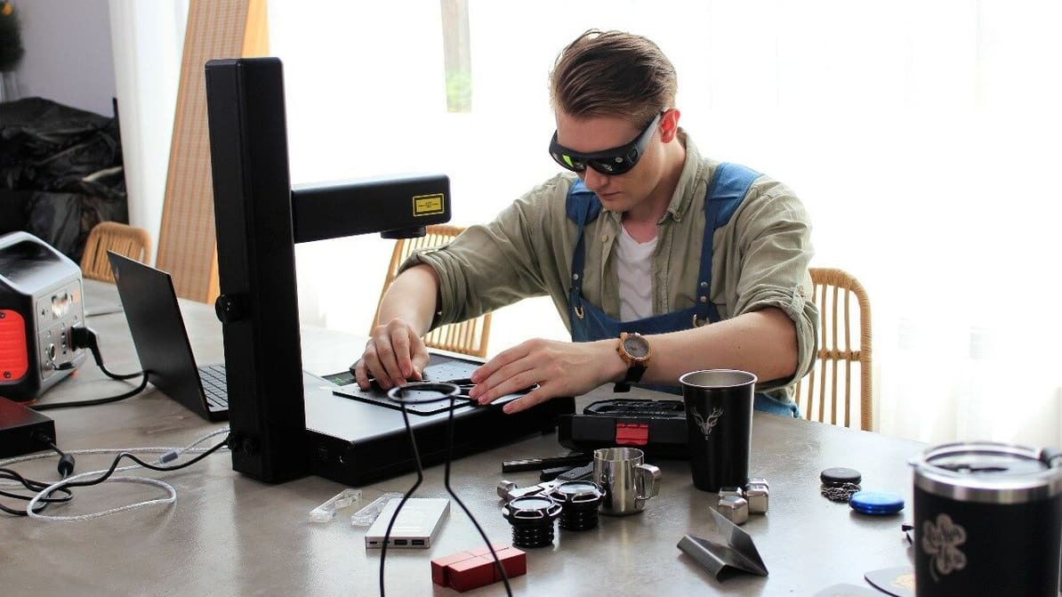 Featured image of EM-Smart: A Great Way to Build a Profitable Laser Engraving Business (Ad)