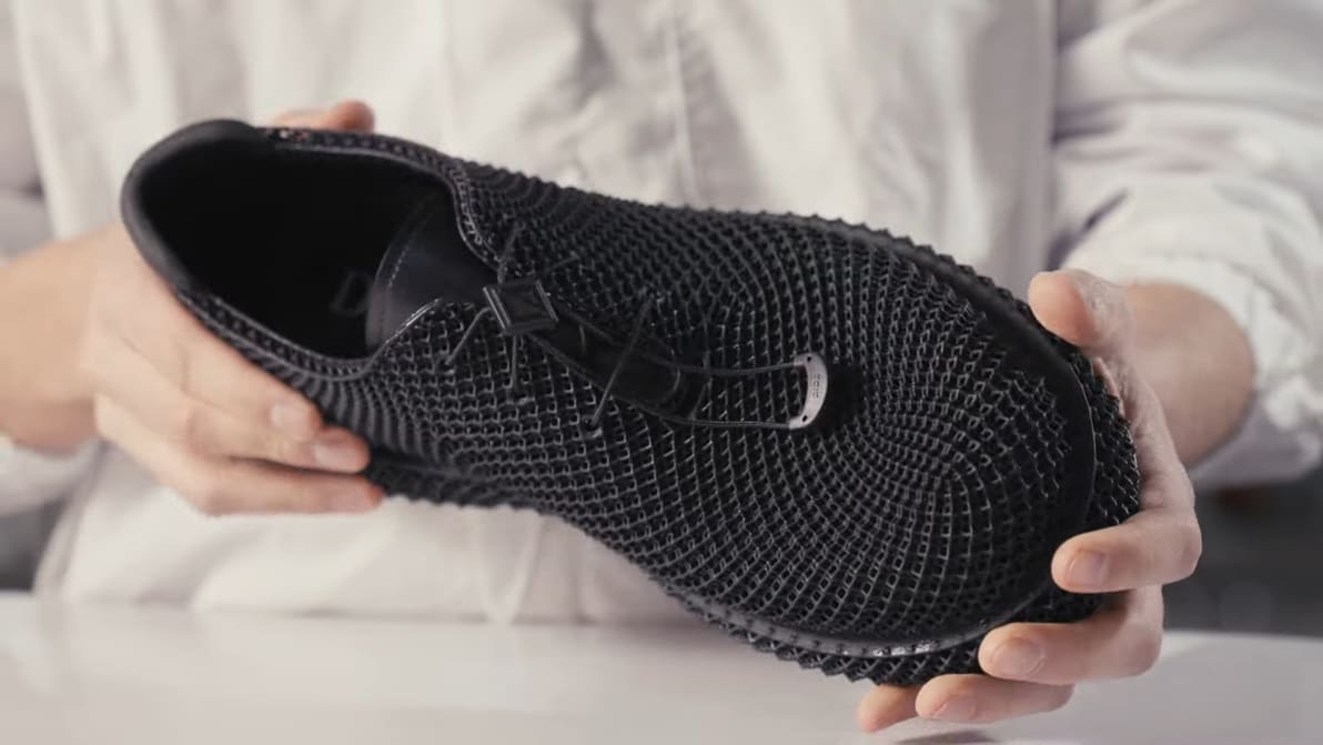 Featured image of Paris Fashion Week Made Us Want Some 3D Printed Dior Shoes