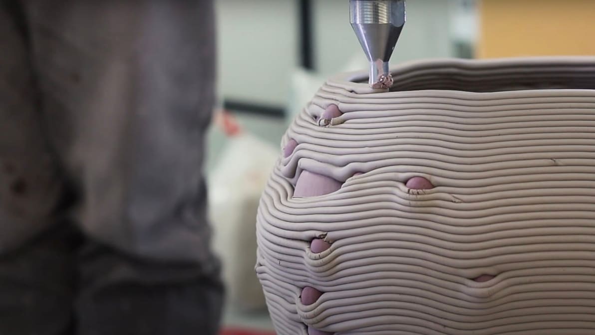 Featured image of Ceramic 3D Printing: Clay 3D Printing Simply Explained