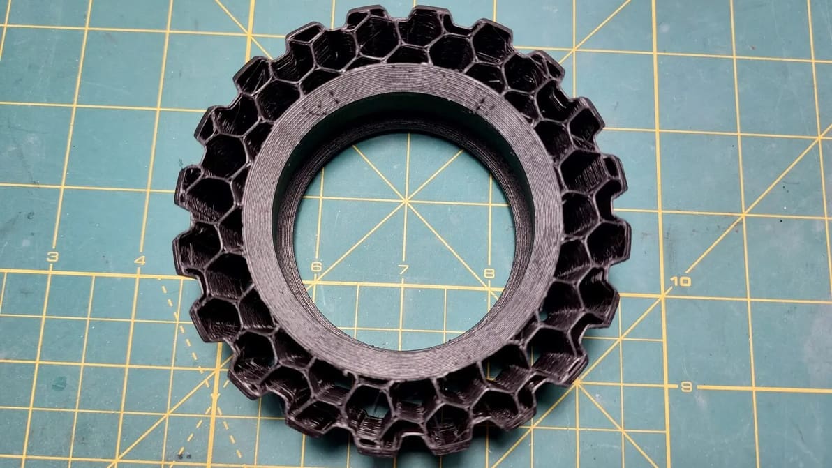 Featured image of Flexible 3D Printer Filament: 7 Types Compared