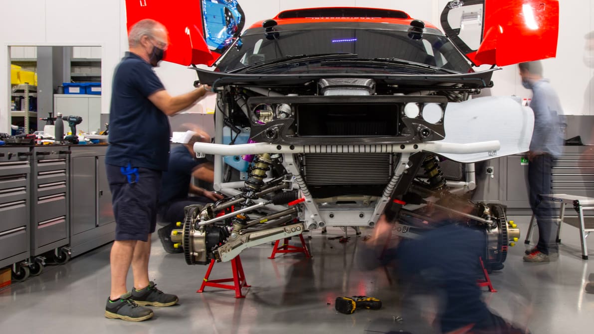 Featured image of 3D Printing Vastly Lowers Auto Repair Costs, So Why Can’t You Use It?