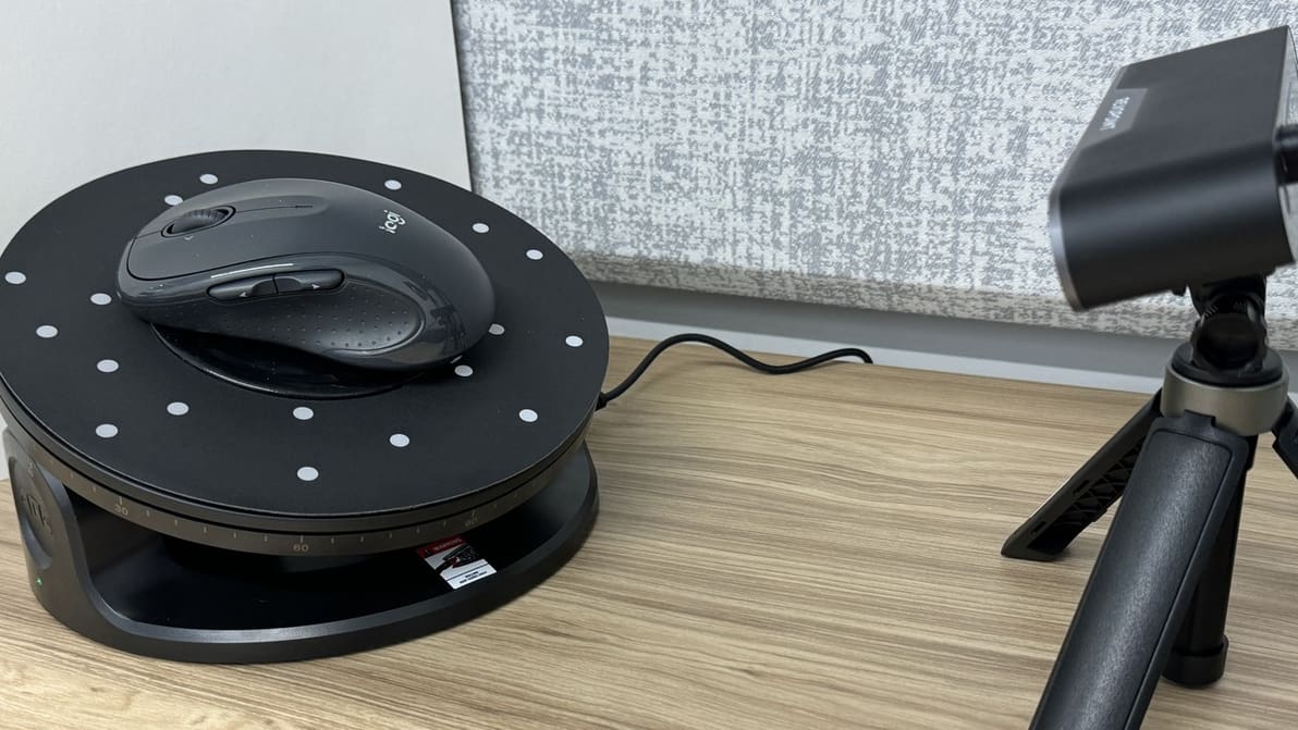 Featured image of 3D Scanner Accessories that Make Scanning Easier