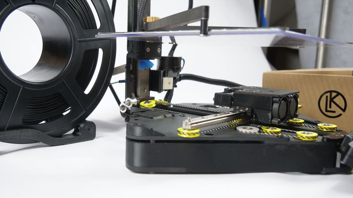 Featured image of The Collapsible, Upside-Down Positron 3D Printer Is Now Available as a Kit