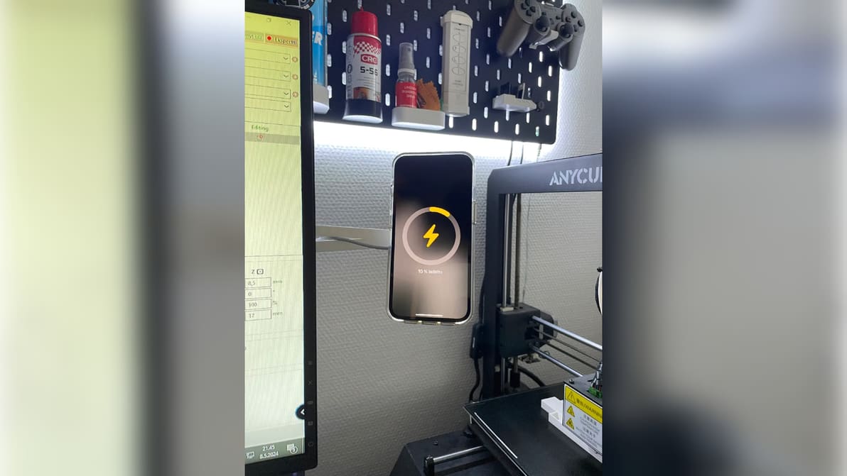 Featured image of 3D Print This Magsafe Monitor Arm