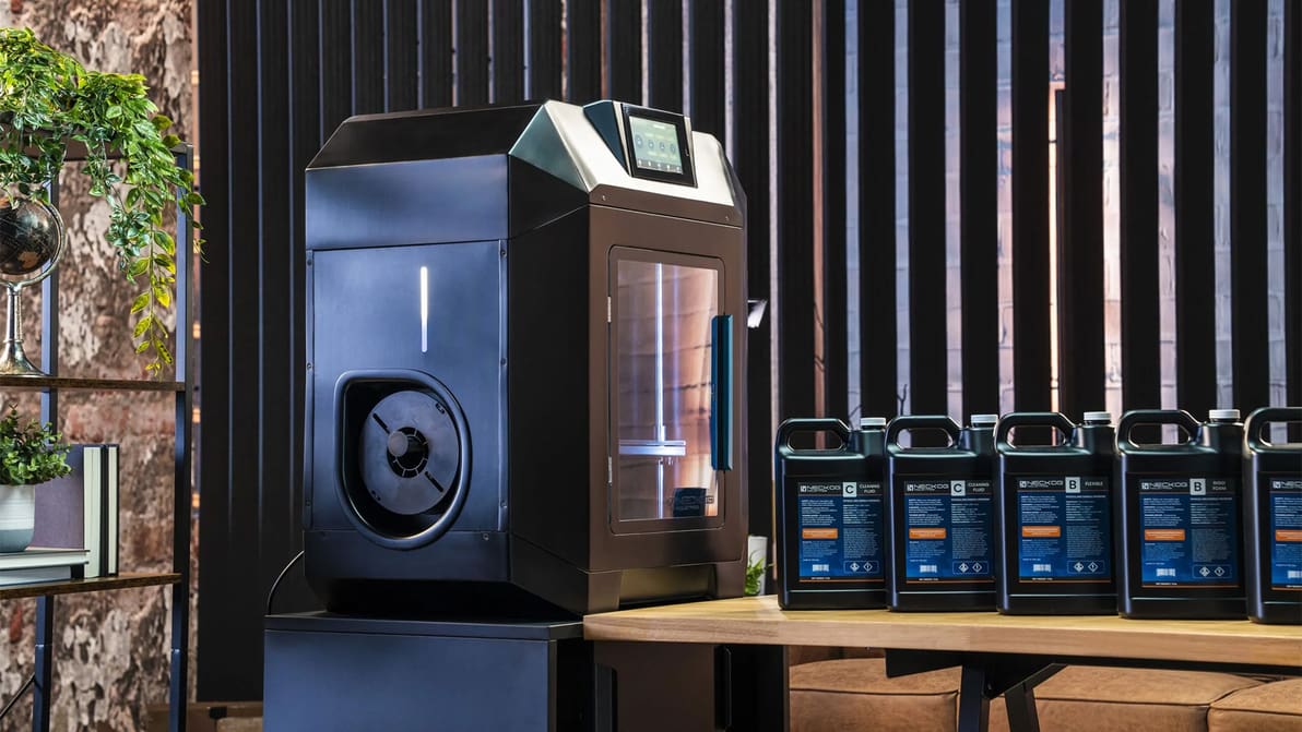 Featured image of This Kickstarter Aims To Bring Injection Molding To Your Desktop
