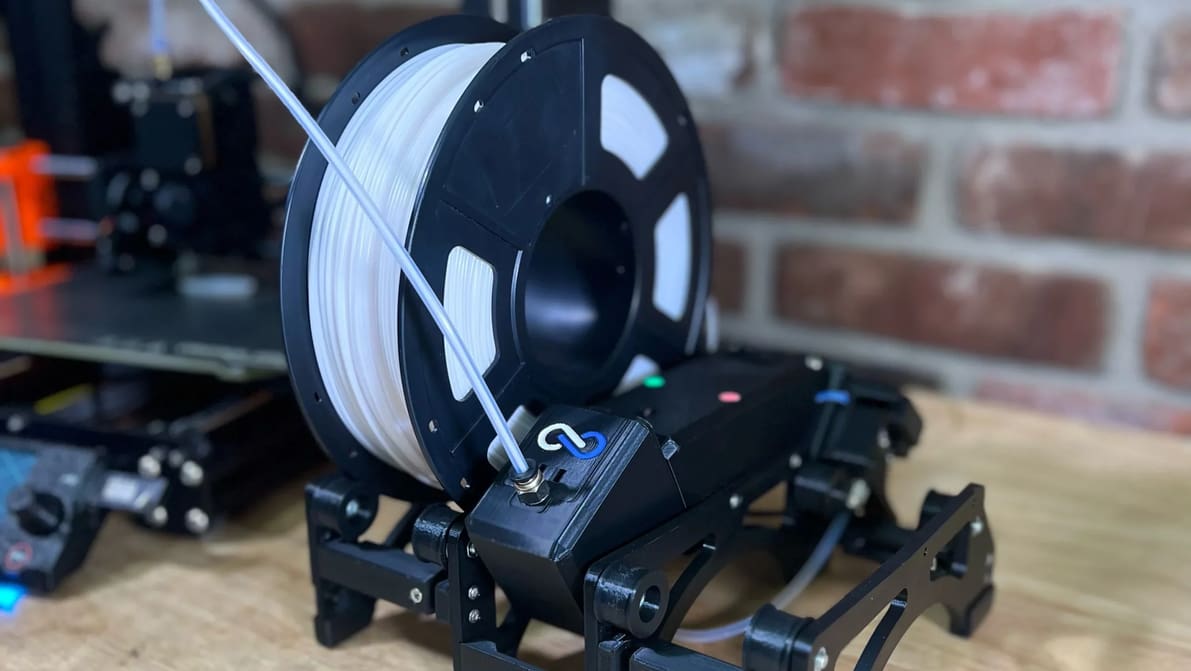 Featured image of This Kickstarter Wants to Make Sure You Never Run Out of Filament