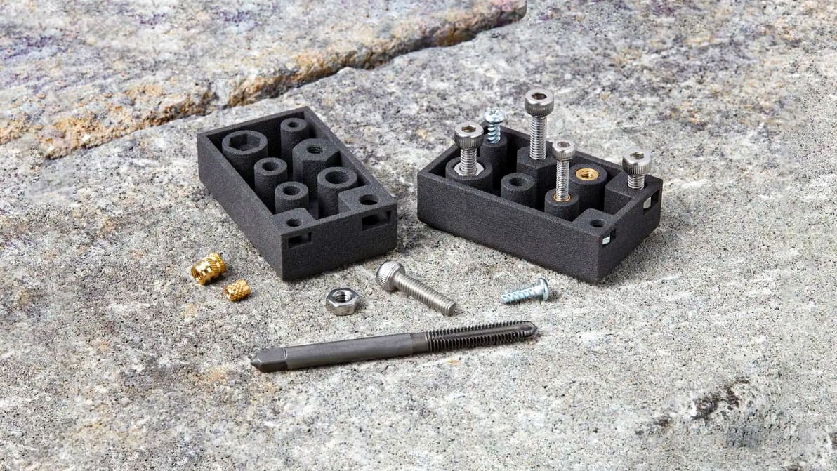 Featured image of How to Thread Your 3D Printed Parts