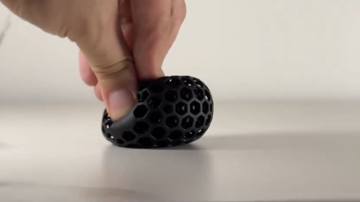 Featured image of Flexible Resin 3D Printing – All You Need to Know