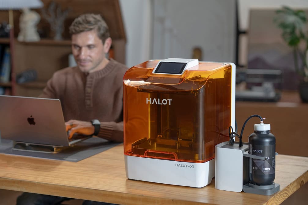 Featured image of PioCreat Launches HALOT-X1 on Kickstarter: A Game-Changer for Resin 3D Printing