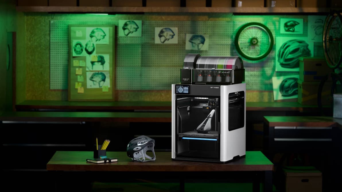 Featured image of Bambu Lab at Rapid + TCT 2025: A Bigger 3D Printer To Attract Bigger Business?