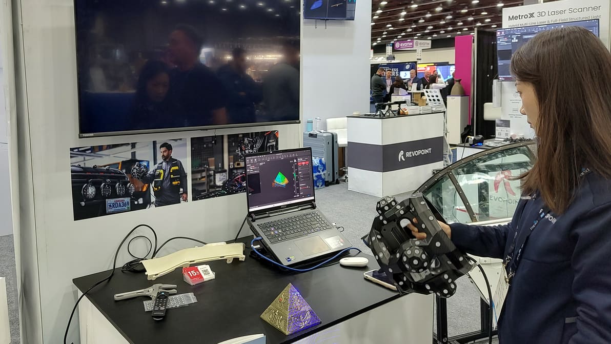 Featured image of Revopoint Launches Trackit Markerless 3D Scanning System