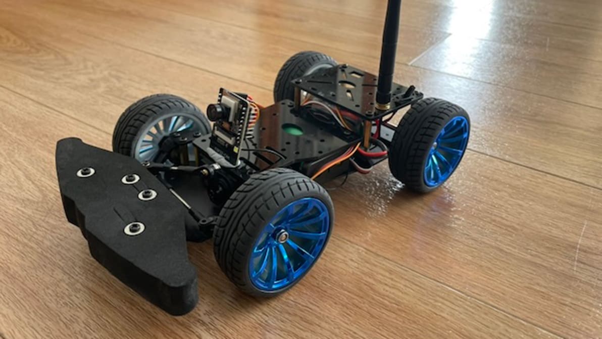 Featured image of This Sub-$100 DIY RC Car Can Livestream Races to a Python Server