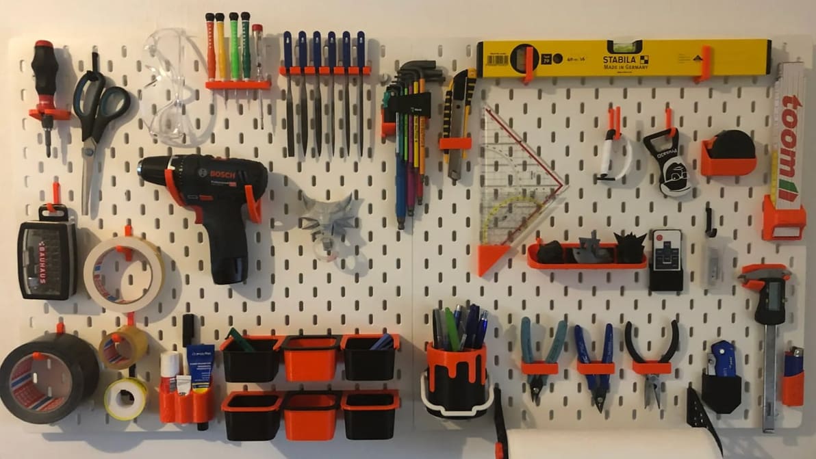 Featured image of Is Your 3D Printing Setup Complete? Check These 10 Essentials