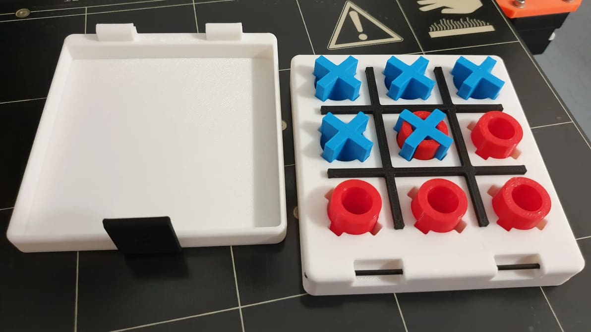 Featured image of Holiday Travel Fun: Five 3D Printed Board Games to Keep Kids Offline