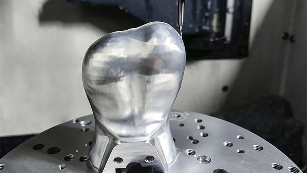 Featured image of LS Manufacturing Claims ±0.01 mm CNC Workflow for Medical Implant Components
