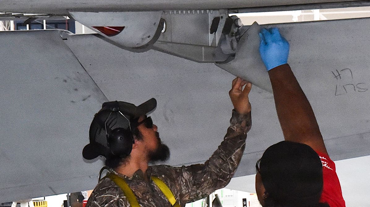 Featured image of Bypassing the Supply Chain: US Navy 3D Prints Patches to Fix Jets 50% Faster