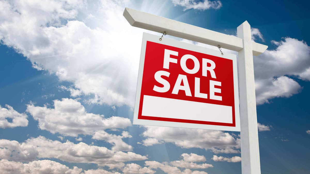 Featured image of Used 3D Printer for Sale (A Buyer’s Guide)