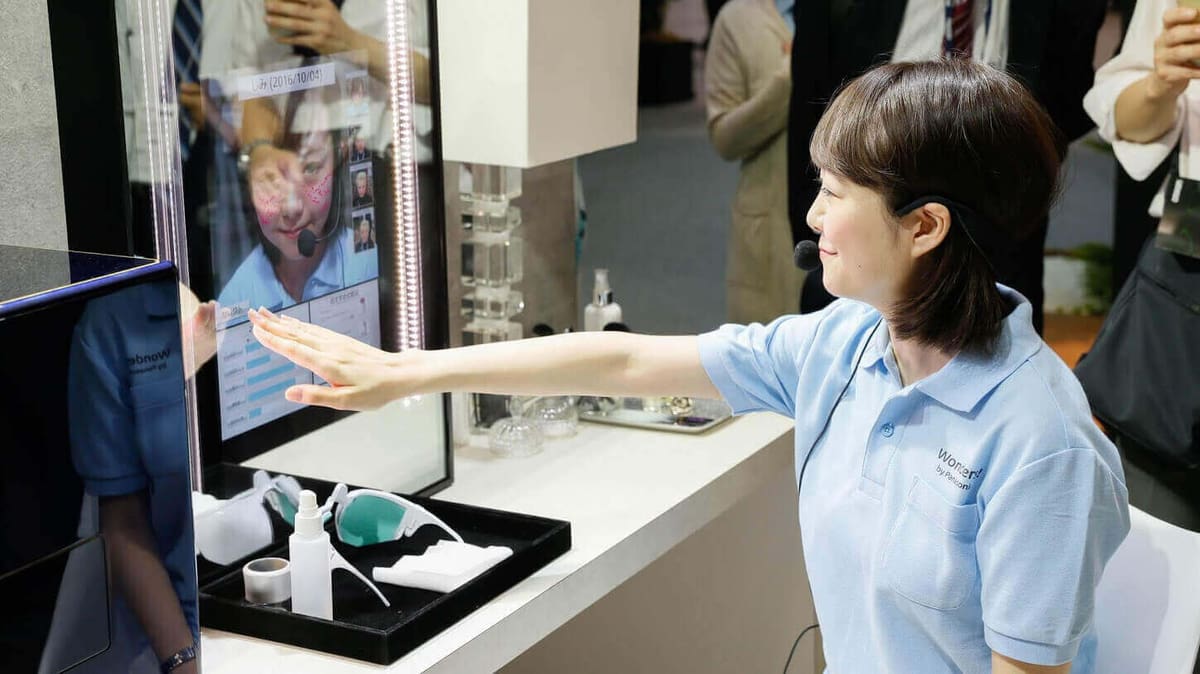 Featured image of Smart Mirror On The Wall, Create Me Some 3D Printed Makeup