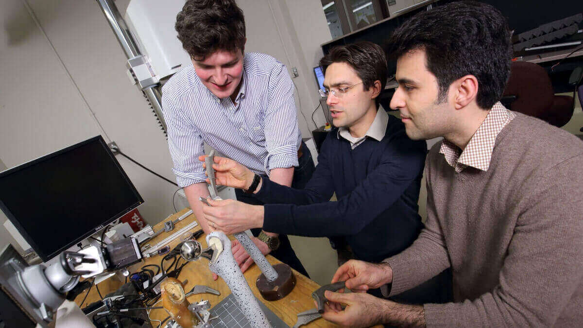 Featured image of 3D Printed Titanium Hips that Last Longer with Less Pain