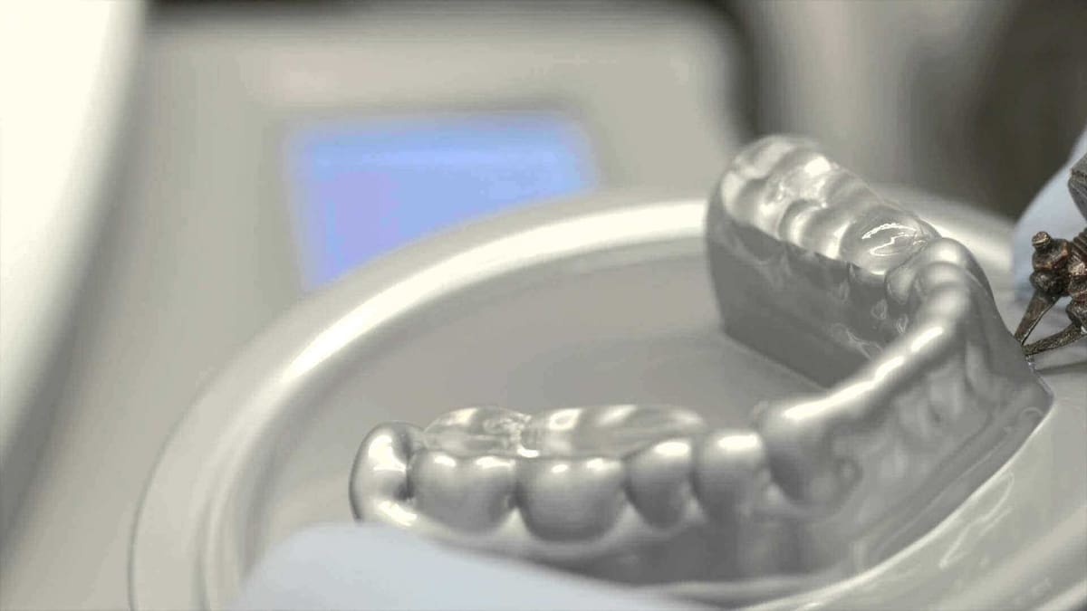 Featured image of UFC Fighters Using 3D Printed Mouth Guards by Guardlab