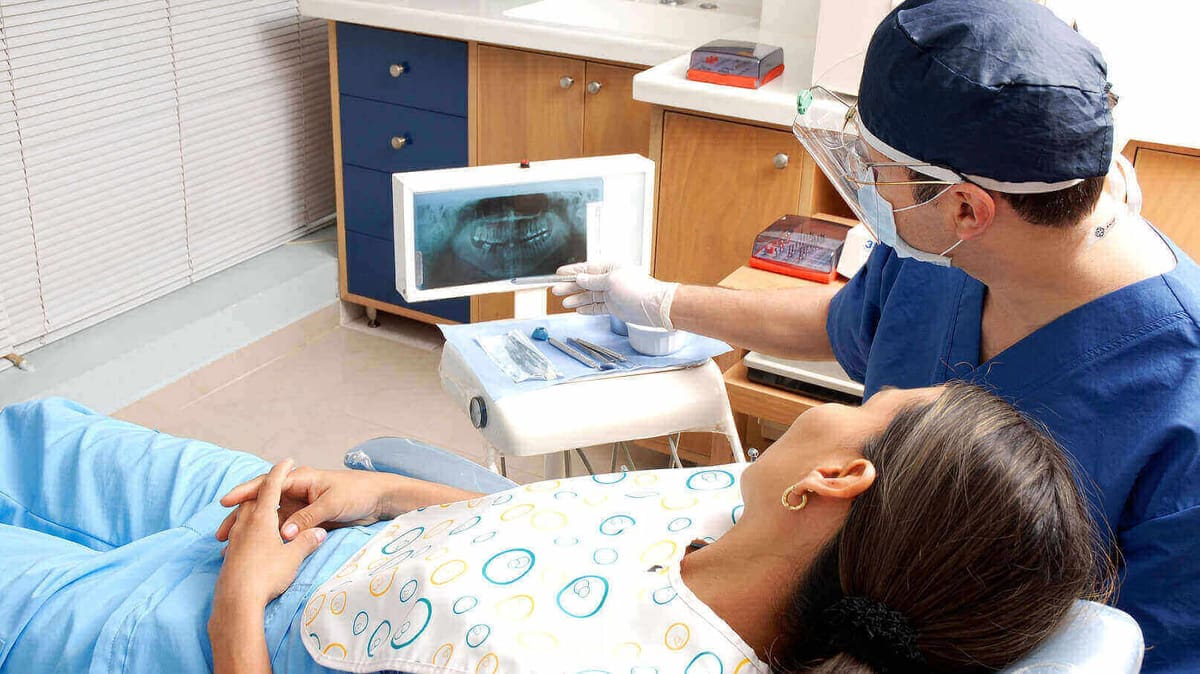 Featured image of Robot Dentist Implants Two 3D Printed Teeth Without Human Help
