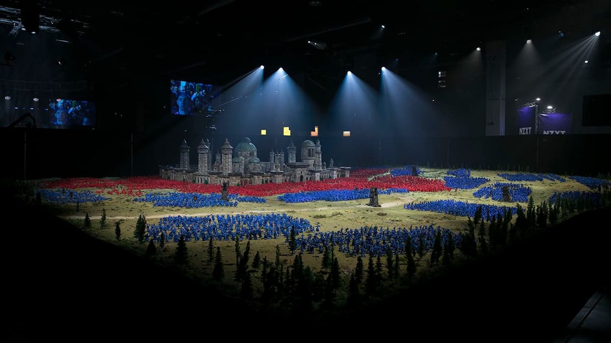 Featured image of Record-Breaking Warcraft Diorama Features 10,000 3D Printed Characters