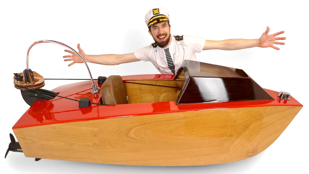 Featured image of Sail Away on DIY Electric Mini Boat Made with 3D Printing and Laser Cutting