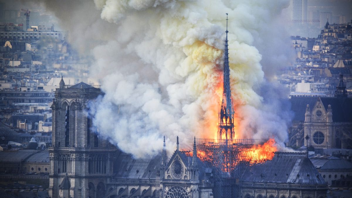 Image de l'en-tête de Notre-Dame sera-t-elle reconstruite grâce à l’impression 3D ?