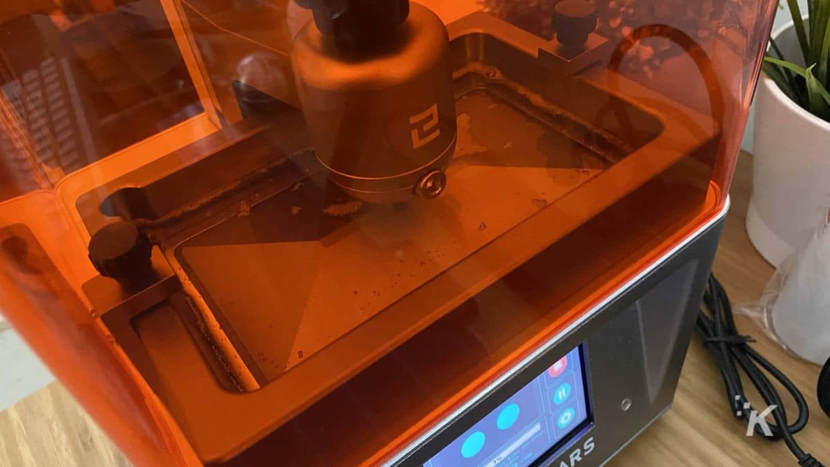Featured image of Elegoo Mars Resin Tank: Which Vat to Buy?