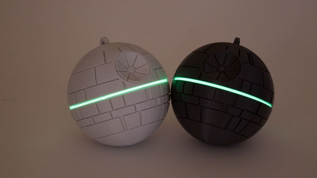 Featured image of Best Glow-in-the-Dark PLA Filaments