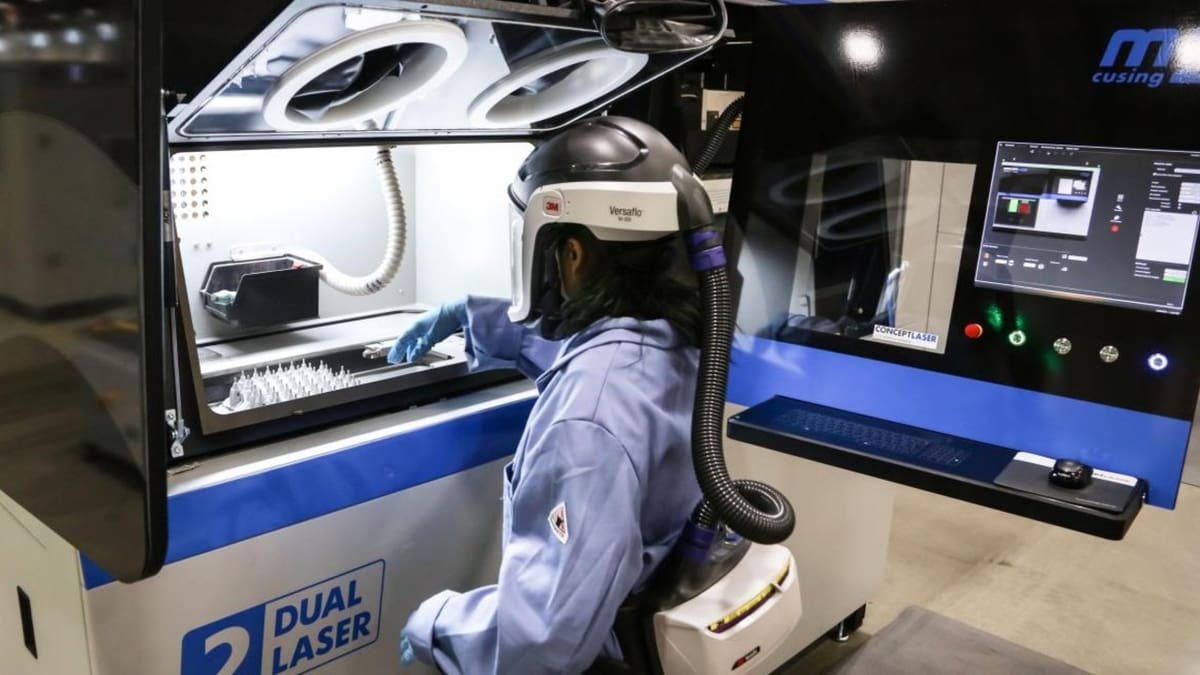 Featured image of 3D Printing Jobs: New & Shifting Job Markets