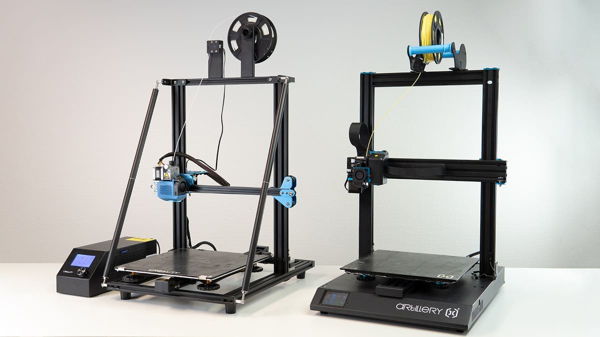 Featured image of Artillery Sidewinder X1 vs Creality CR-10 V3: The Differences