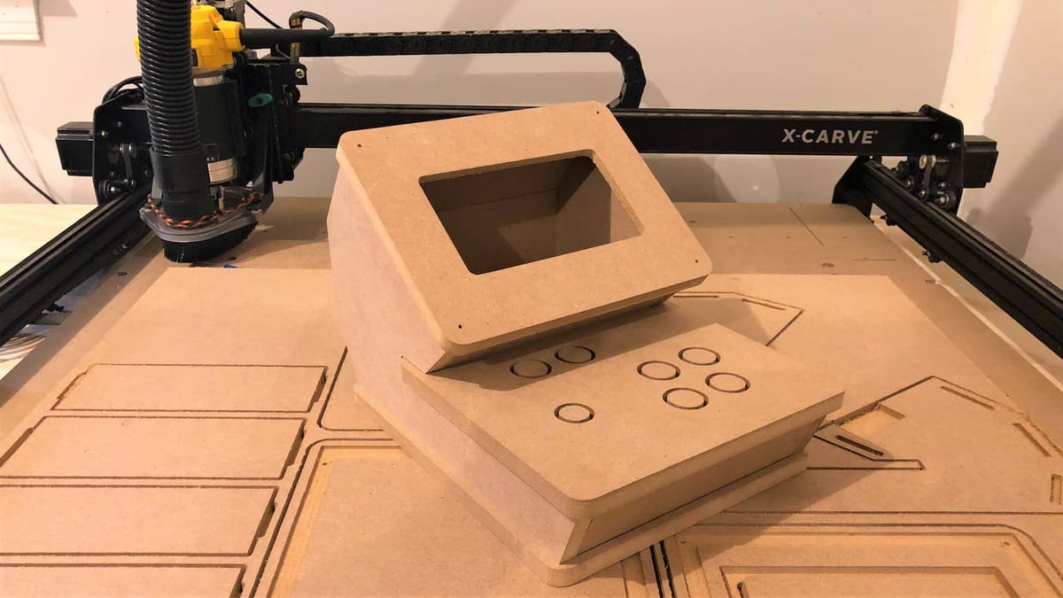 Imagem de destaque Router CNC para madeira: as melhores máquinas