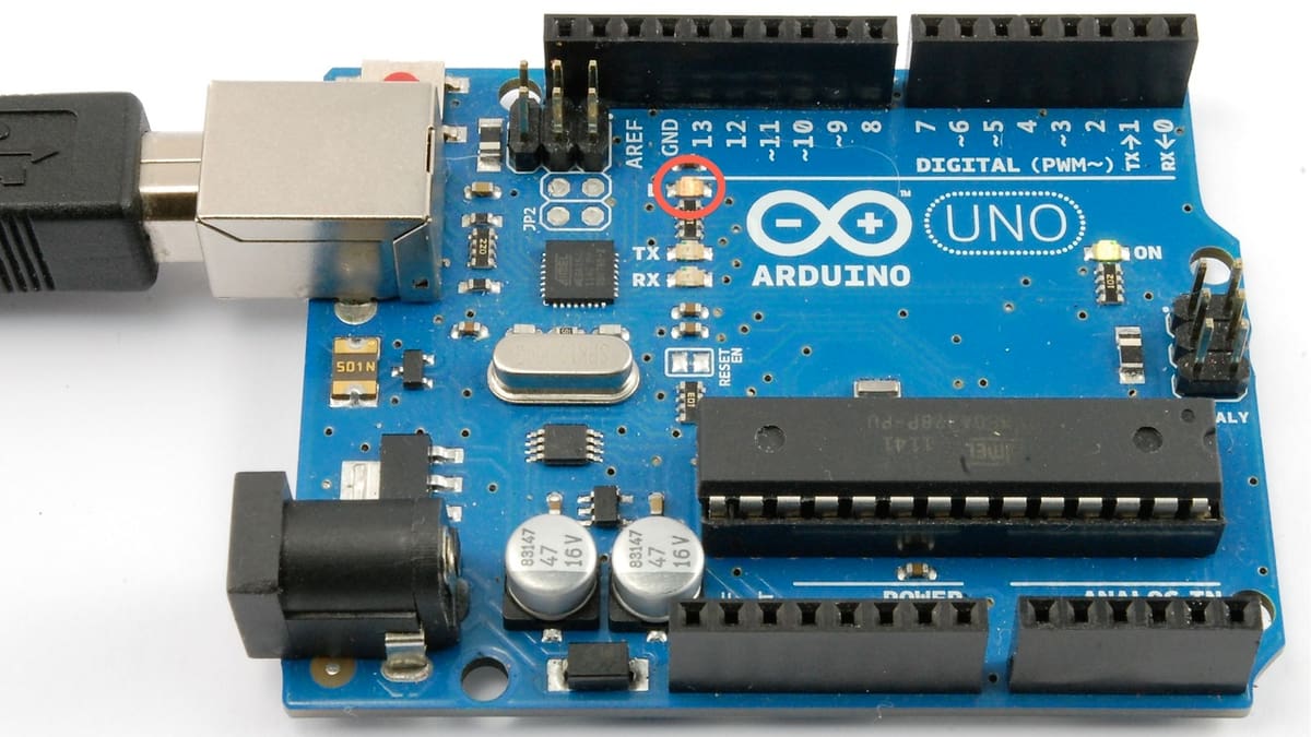 Featured image of 10 Best Arduino Tutorials (Most Are Free)