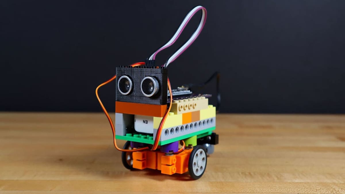 Featured image of 8 Great Obstacle-Avoiding Robots Using Arduino