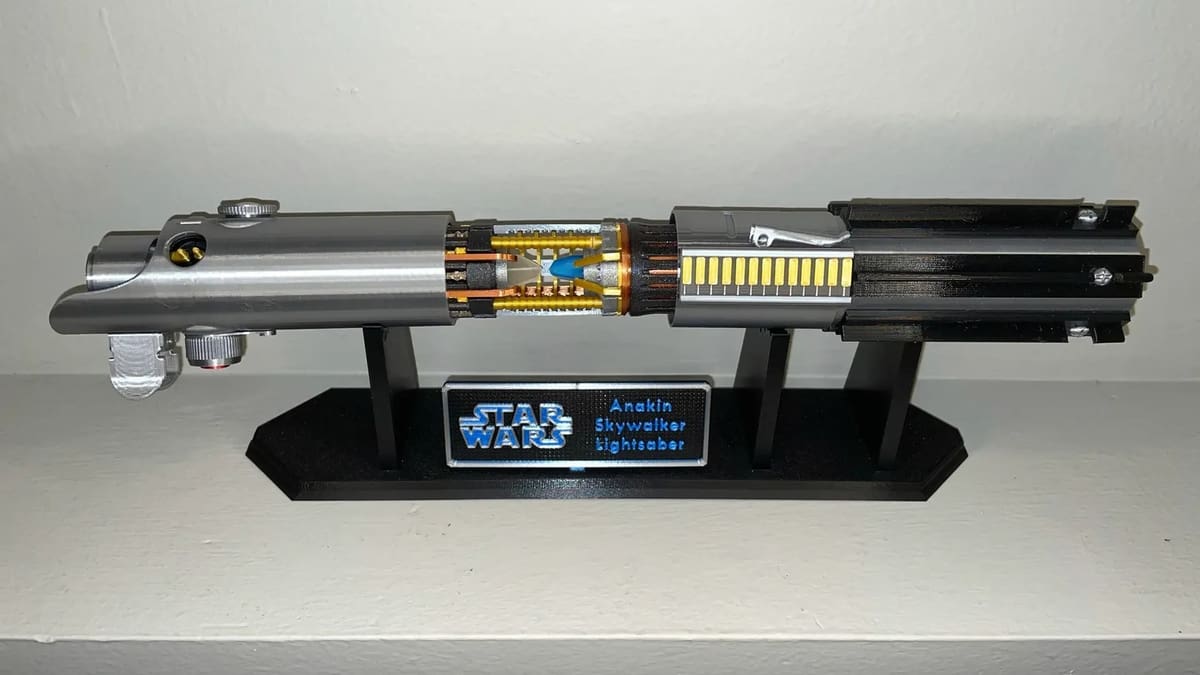 Featured image of 3D Printed Lightsaber: The Best Balance-Bringing Models