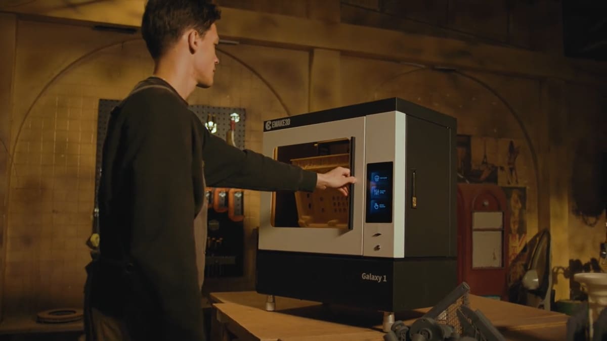 Featured image of Emake3d’s Galaxy 1 SLA 3D Printer Looks Too Good to Be True