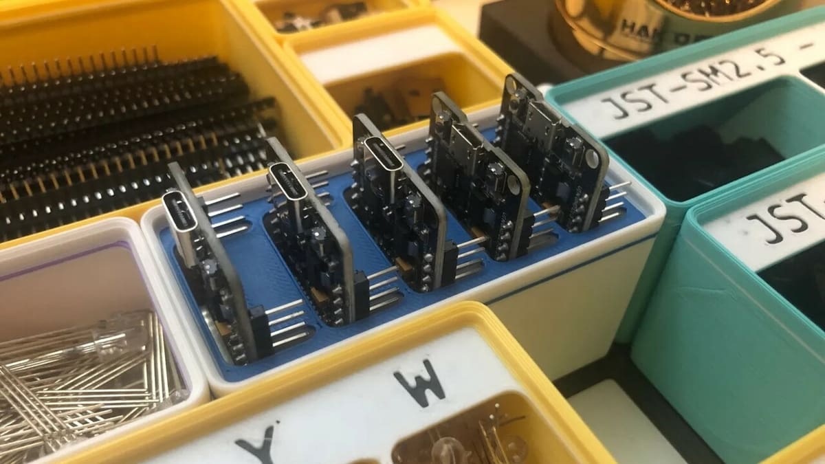 Featured image of Esp32 vs Arduino: The Differences