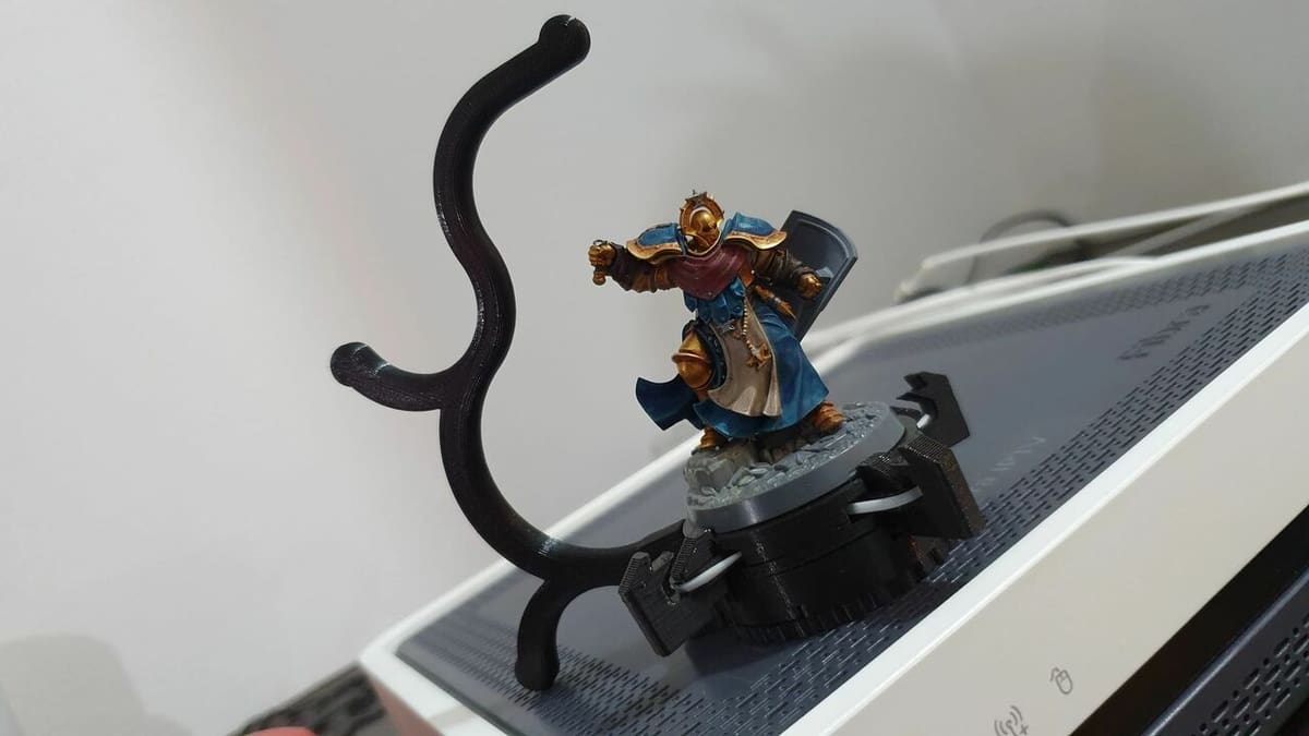 Featured image of 15 Great 3D Printed Miniatures Accessories for Gamers