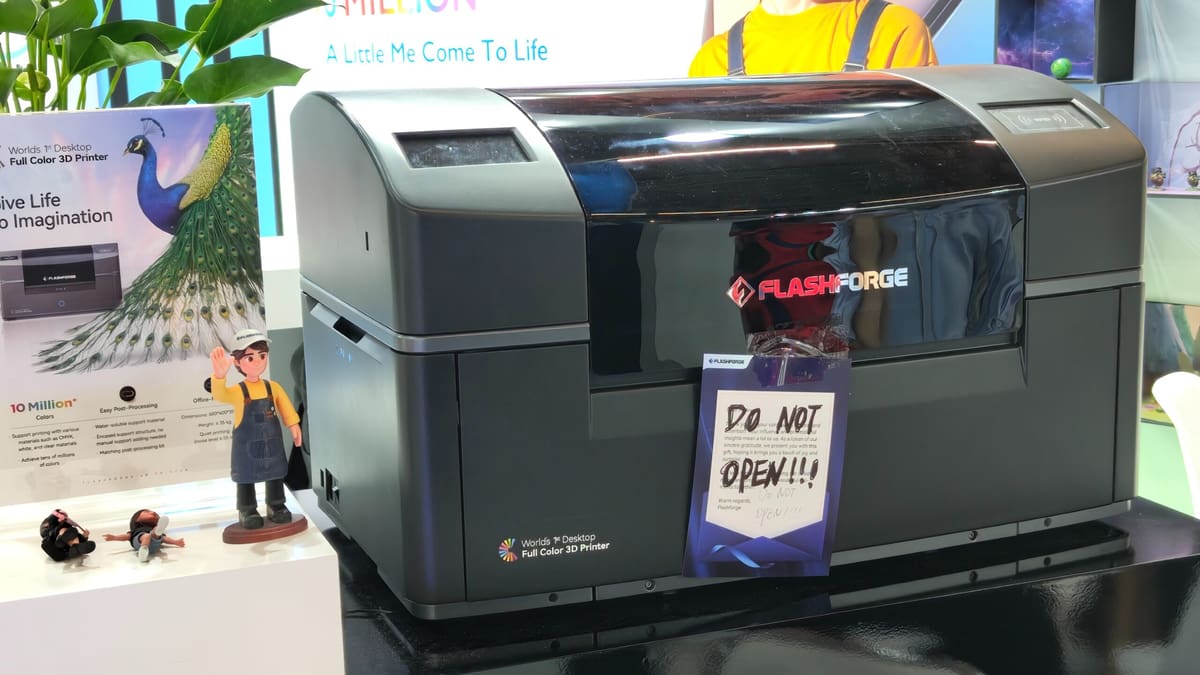 Featured image of Flashforge Aiming to Launch ‘World’s First Desktop Full Color 3D Printer’ in 2025