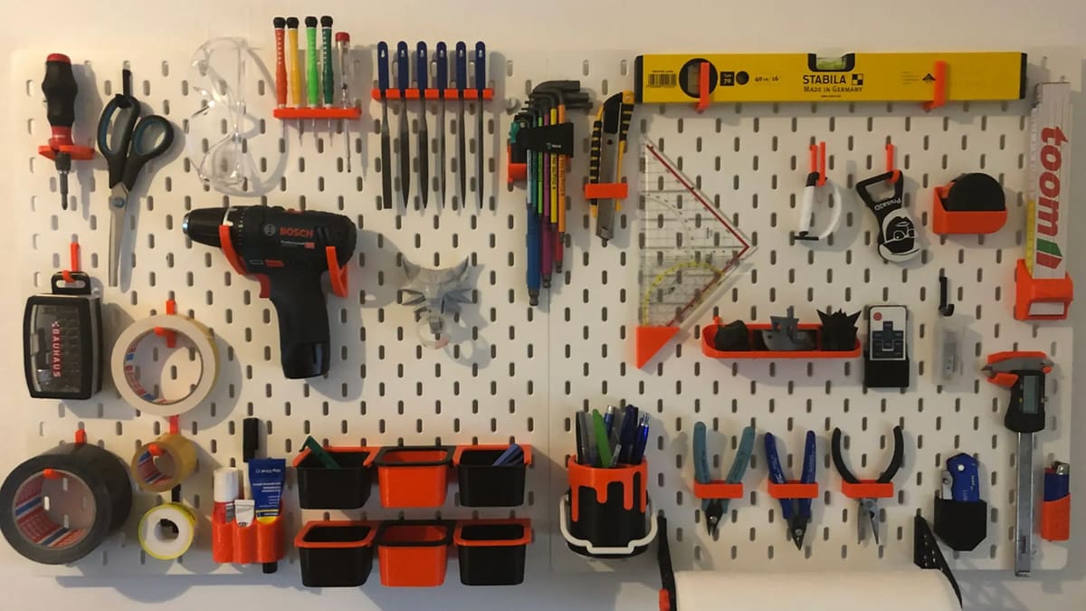 Featured image of Is Your 3D Printing Setup Complete? Check These 10 Essentials