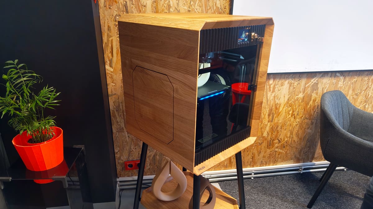 Featured image of Prusa Launches Limited Edition ‘Signature Oak’ 3D Printer